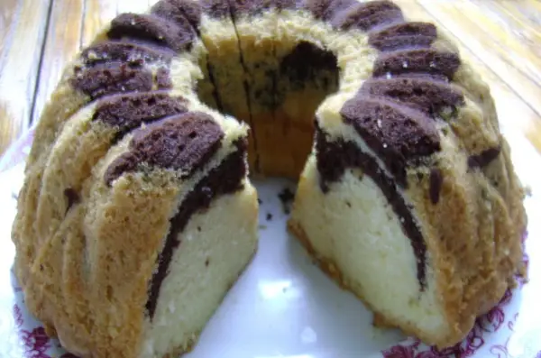 Babka z majonezem - jak upiec idealnie wilgotną i puszystą