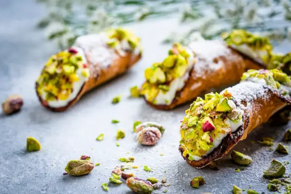 Cannoli - Sekret idealnego smaku i chrupkości. Poznaj go!